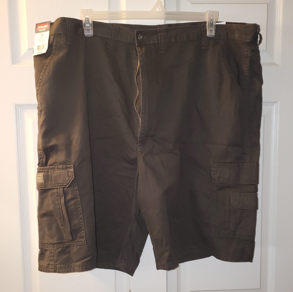 Wrangler Brown Cargo Shorts with Sturdy Cotton Blend